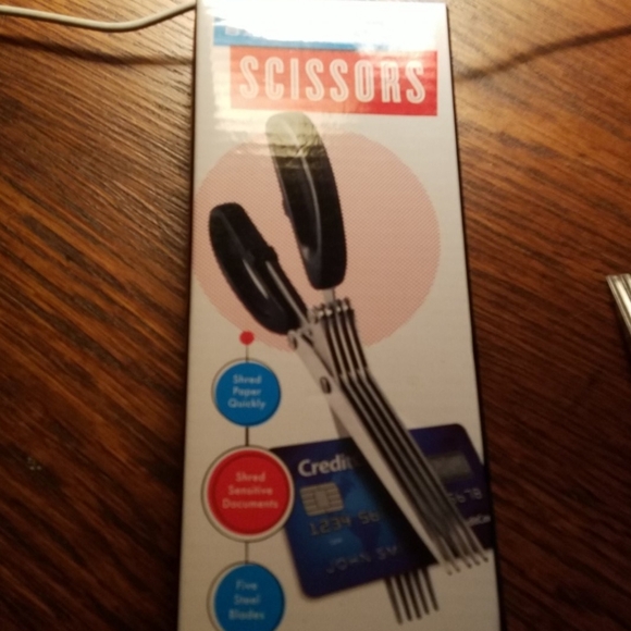 Shredding Scissors 5 Blades - Picture 4 of 4